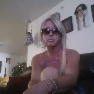 Meet your Posher, Brenda